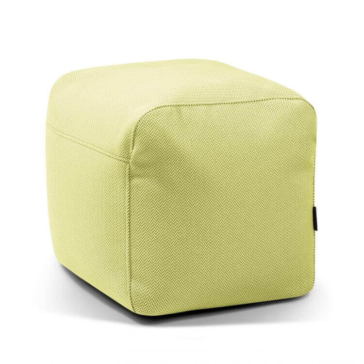 El Pouf Plus 50 Canaria es un puf de exterior en forma de cubo de color verde claro con una sutil textura en zigzag, que se muestra sobre un fondo blanco liso.