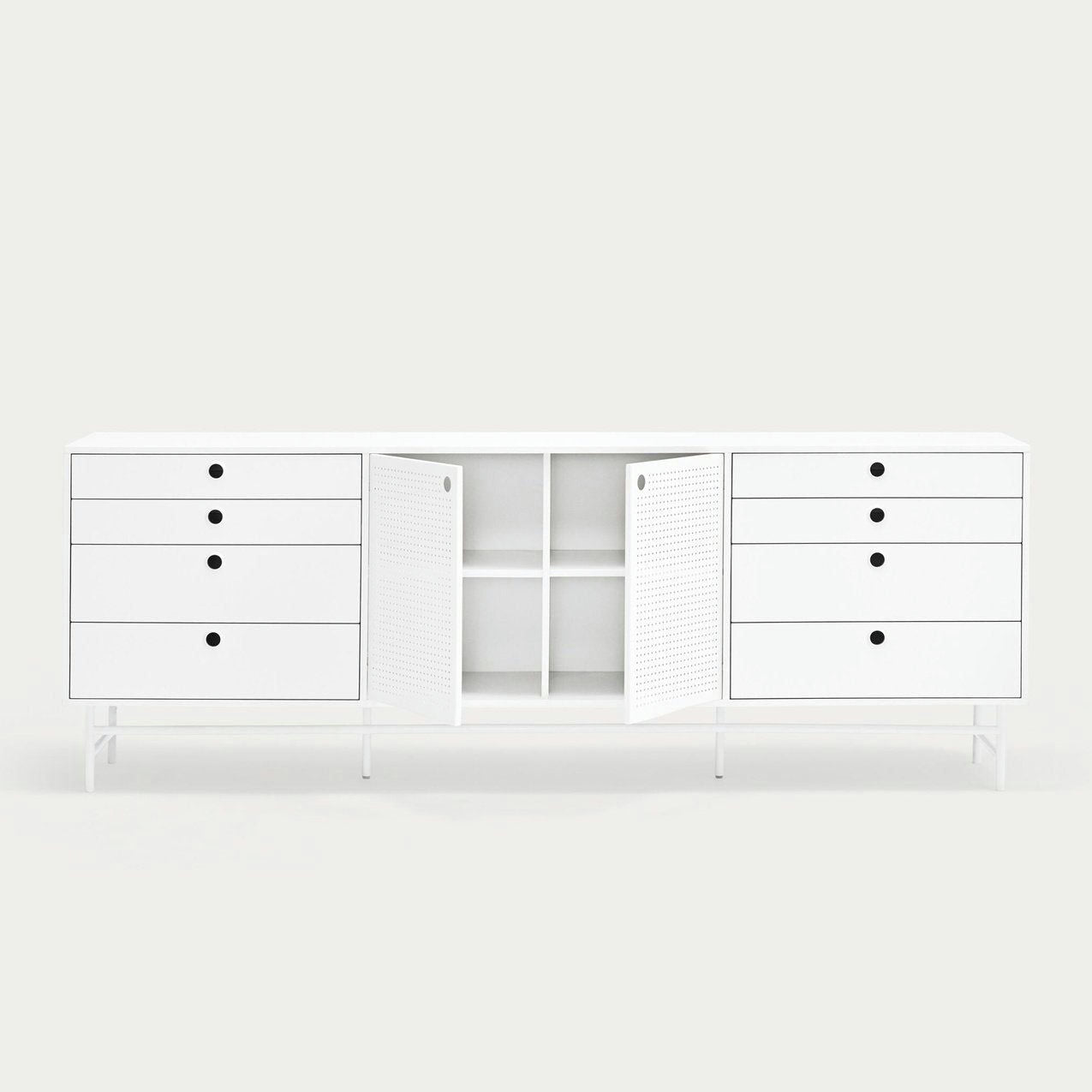 El Aparador en Metal y DM Punto 2P8C cuenta con un elegante diseño industrial moderno con seis cajones y dos puertas abiertas, ofreciendo almacenamiento versátil en el centro.