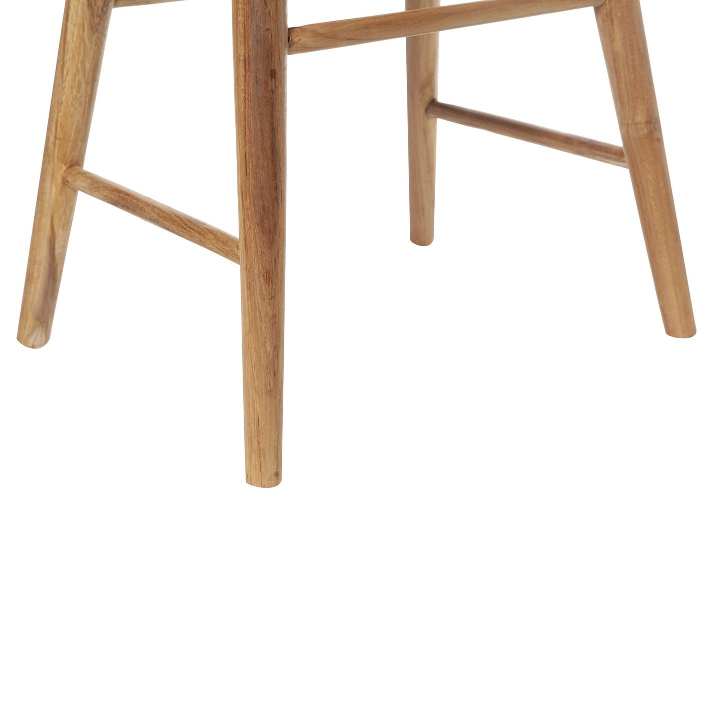 Detalle de la Banqueta Rústica en Madera de Teca Anyam, destacando sus patas y soportes horizontales de diseño rústico moderno sobre fondo blanco.