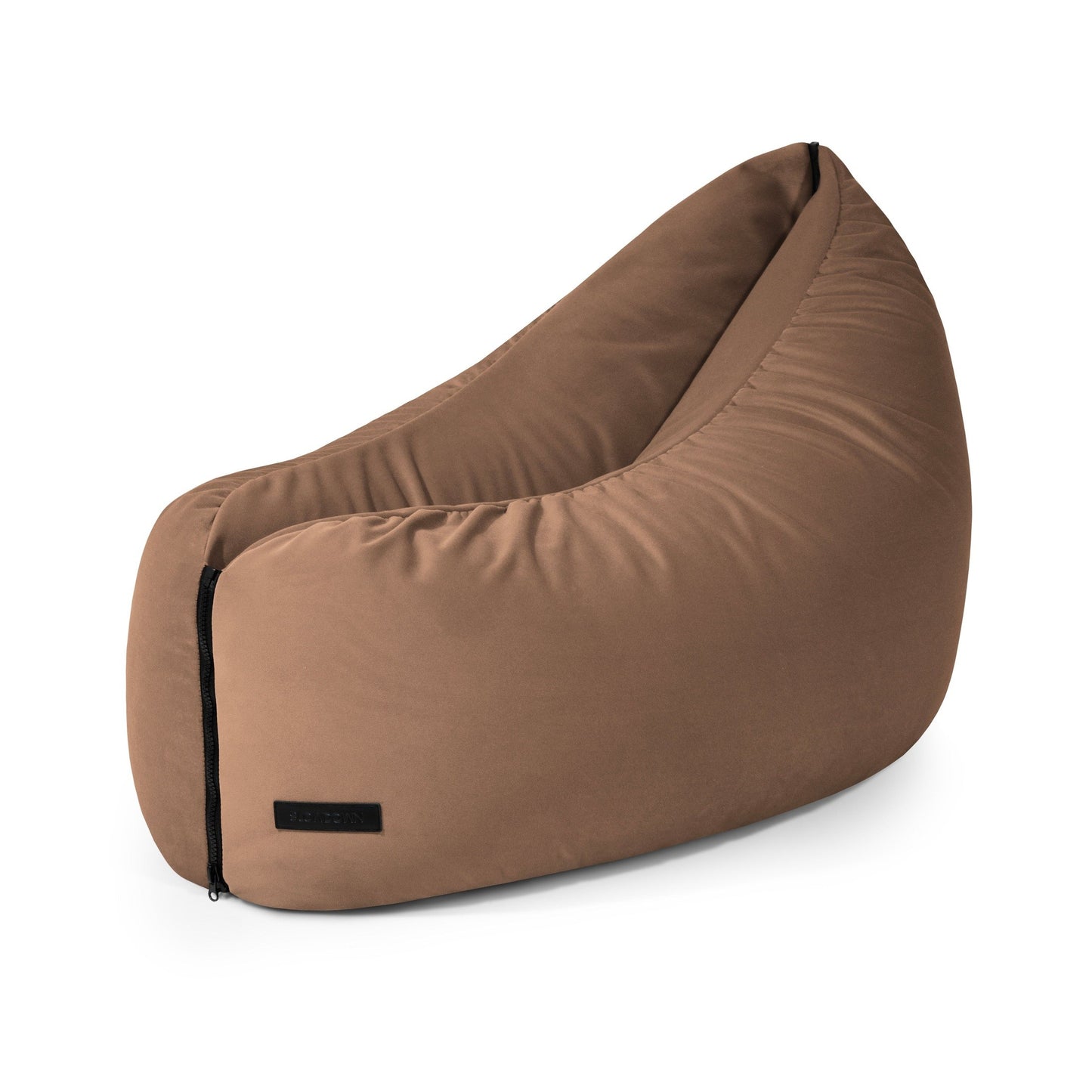 El CLIP CLAP 90 BARCELONA es un moderno puf de terciopelo marrón (90×70×60 cm) con forma de lágrima, cremallera lateral visible y asiento ergonómico, ideal para relajarse en el dormitorio o la sala de juegos.