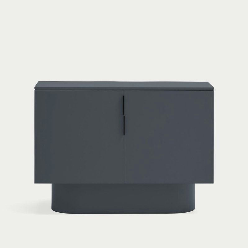 Una cómoda Totem 2P minimalista en MDF gris oscuro con 2 puertas presenta un diseño geométrico con dos puertas elegantes sobre un fondo claro.