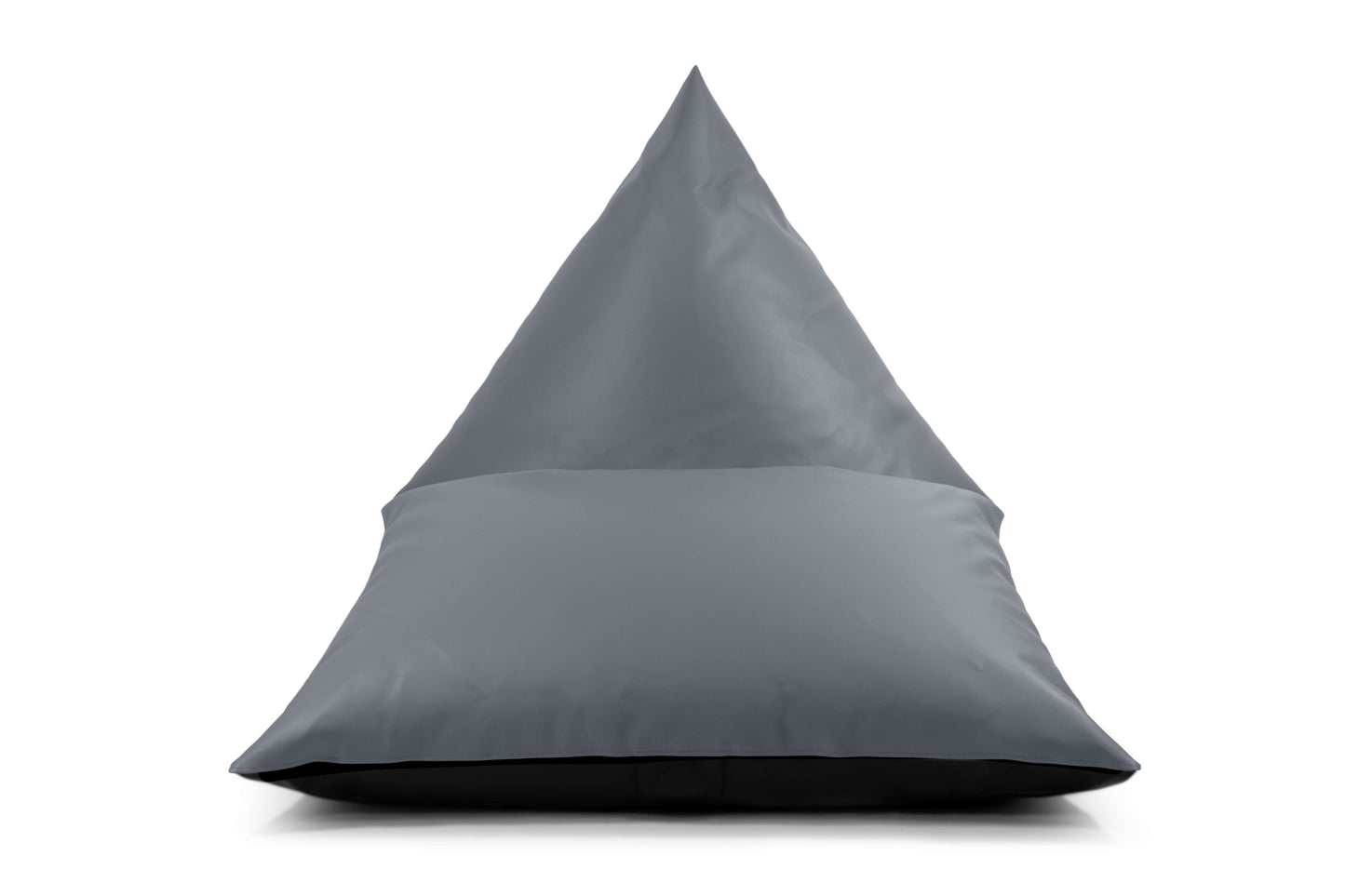 A Bean bag puff grande de piel sintética impermeable 155×120×95 cm de RAZZMATAZZ OUTSIDE, en gris y forma triangular, se muestra sobre un fondo blanco.