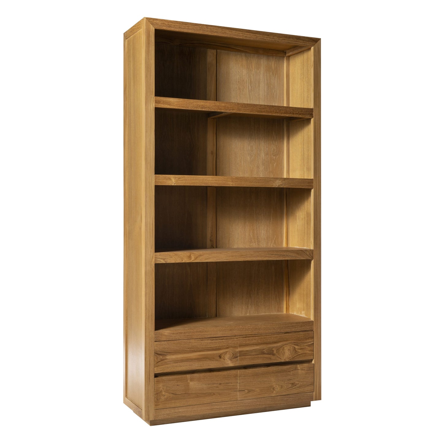 La Estantería en Madera Teca Begur es un modelo contemporáneo con cuatro estantes y dos cajones inferiores, fabricados en madera de teca, que se apoya erguida sobre un fondo blanco.
