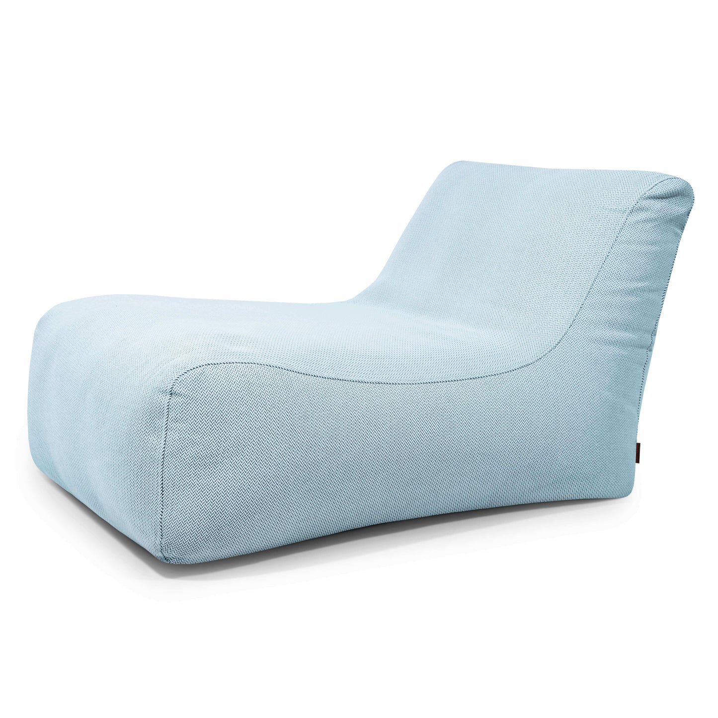 El Bean bag Lounge 100 Canaria - uso exteriores es un moderno sillón sin brazos de color azul claro con un diseño bajo y curvado y un suave acolchado, ideal como mobiliario cómodo o como un elegante bean bag, que se muestra sobre un fondo blanco.