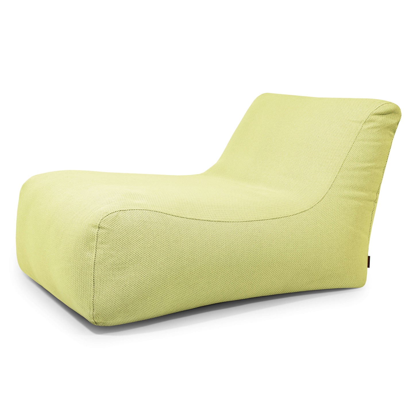 El Bean bag Lounge 100 Canaria - uso exterior es un moderno sillón de perfil bajo con un diseño suave y curvado y tapizado en verde claro, que ofrece la comodidad de un bean bag para uso exterior.