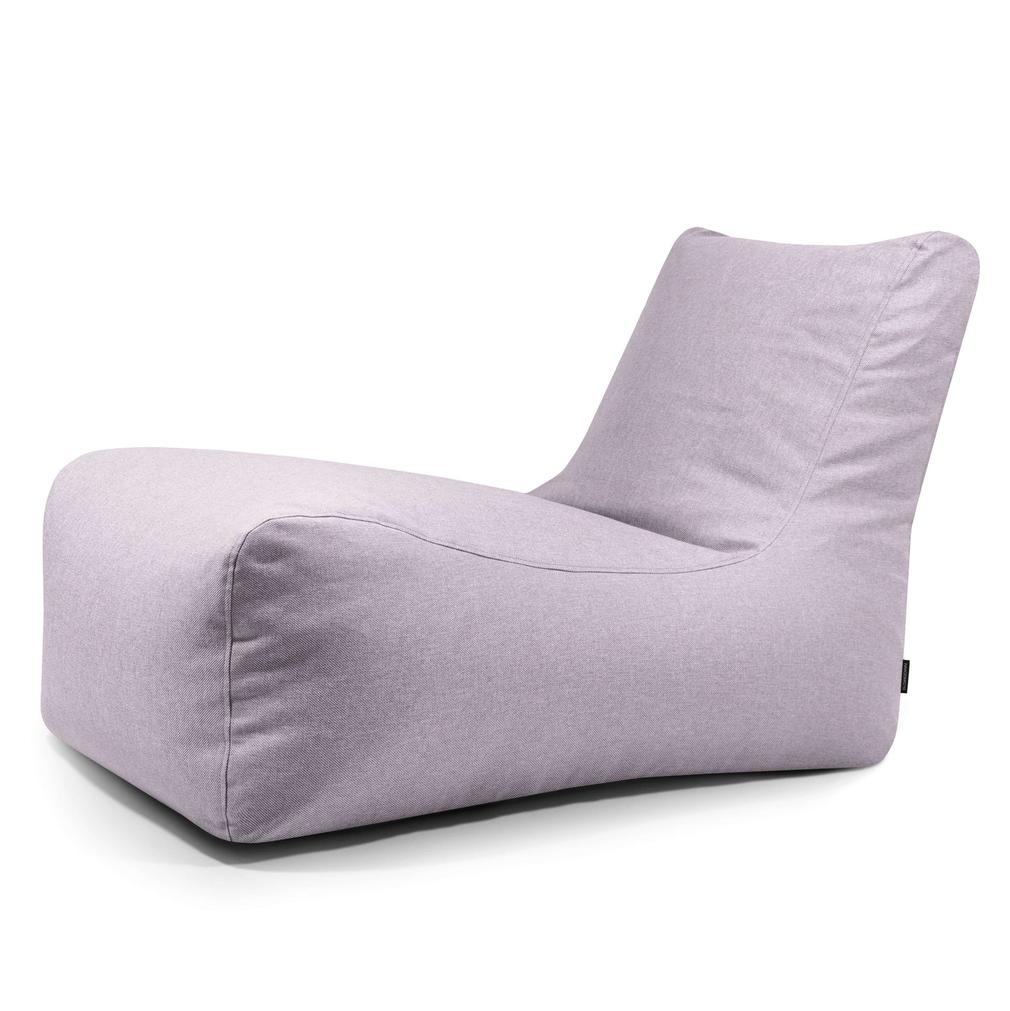 La Bean bag Lounge Riviera - uso exteriores es una moderna tumbona de color gris claro con respaldo alto, asiento ancho y relleno de poliestireno perlado, que se muestra sobre fondo blanco.