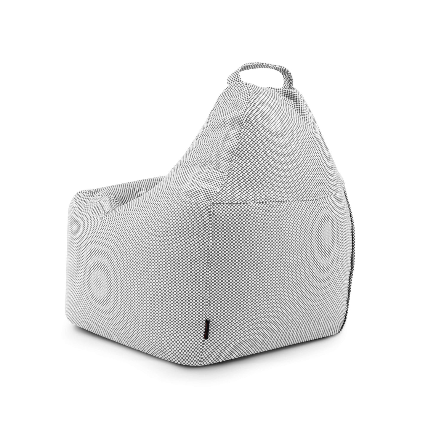 La Bean Bag Play Capri - uso exterior es una silla de tela gris con un sutil dibujo texturizado y un asa superior para facilitar su transporte, mostrada sobre un fondo blanco.