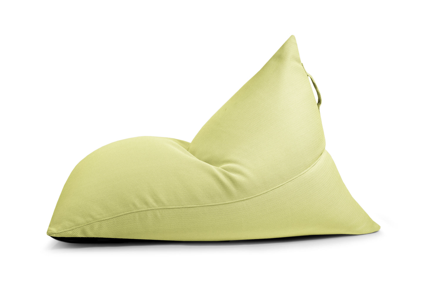 El Bean bag puff grande RAZZMATAZZ CANARIA, triangular, color verde claro y con manija, de tela repelente al agua extra suave (155×120×95 cm), ofrece asiento ergonómico. Se muestra sobre fondo blanco.