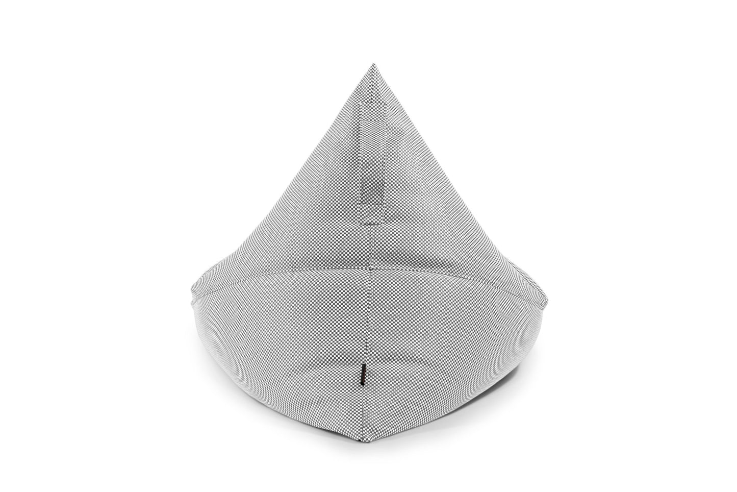 Una servilleta de tela gris, doblada en vertical sobre fondo blanco, hace eco del moderno diseño puff del Bean bag puff juvenil de tela repelente al agua 110×130×90 cm -moderno- exterior- RAZZ CAPRI.