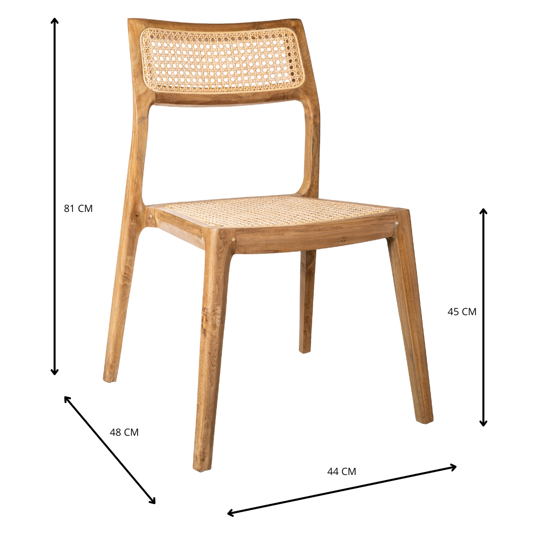 Presentamos la Silla de comedor en madera de Teca Gabriela, una silla ergonómica de madera con asiento y respaldo de tejido. Mide 81 cm de alto, 44 cm de ancho y 48 cm de profundidad, lo que ofrece una cómoda altura de asiento de 45 cm. Además, es apilable para un fácil almacenamiento.
