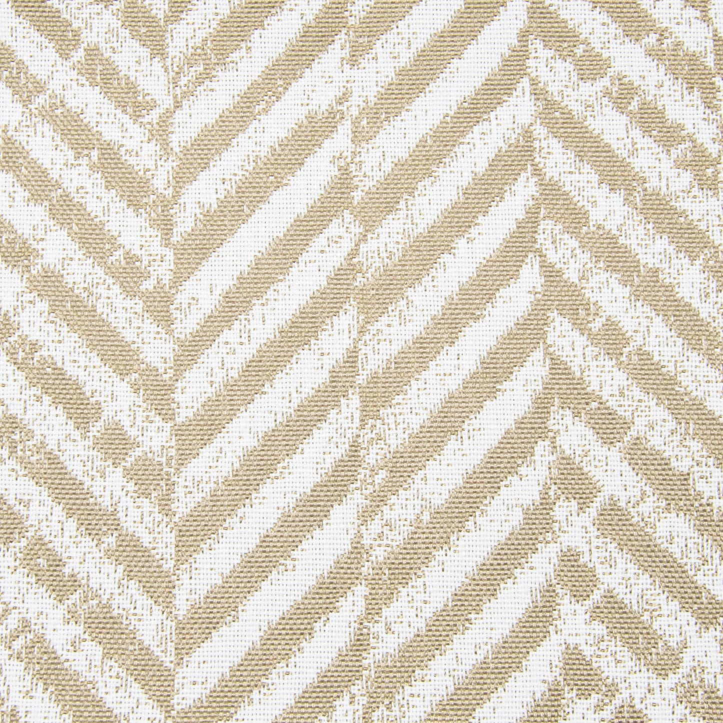 Motivo de espiga chevron beige y blanco sobre un tejido texturizado, ideal para el Pouf Softbox Zarzuela - uso exteriores con funda lavable.