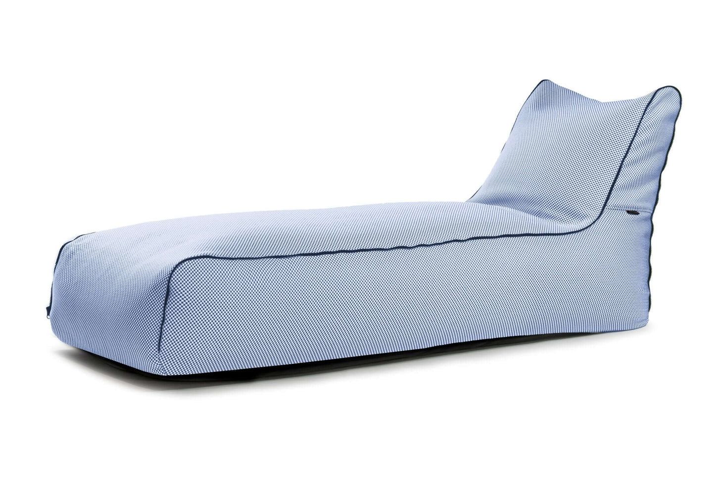 La Bean Bag Sunbed Zip Capri, una tumbona tapizada en tela de color azul claro con un diseño moderno bajo y asiento ergonómico para uso en exteriores, se muestra sobre un fondo blanco.