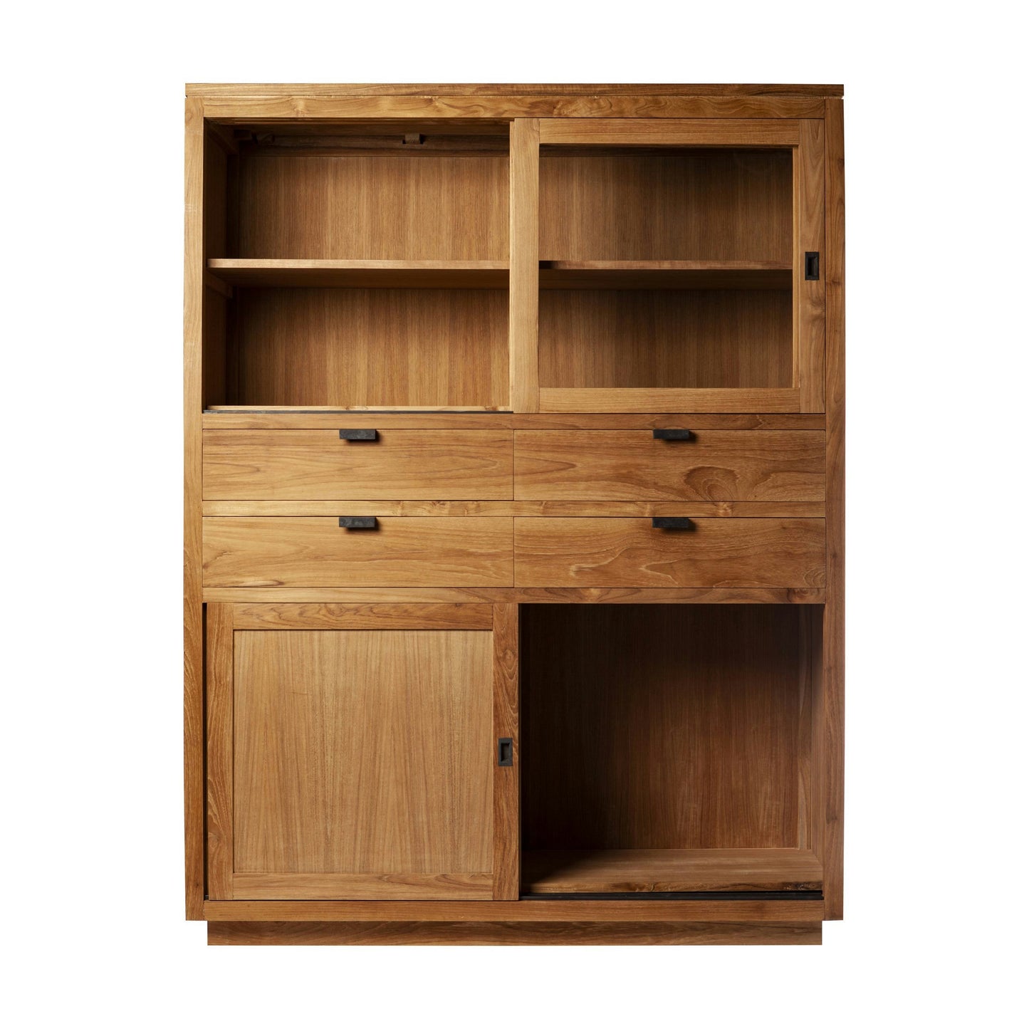 La Vitrina en Madera de Teca Gecko cuenta con estantes abiertos duraderos, cuatro cajones, dos compartimentos cerrados y se complementa con un diseño elegante y robusto con manijas de metal oscuro.