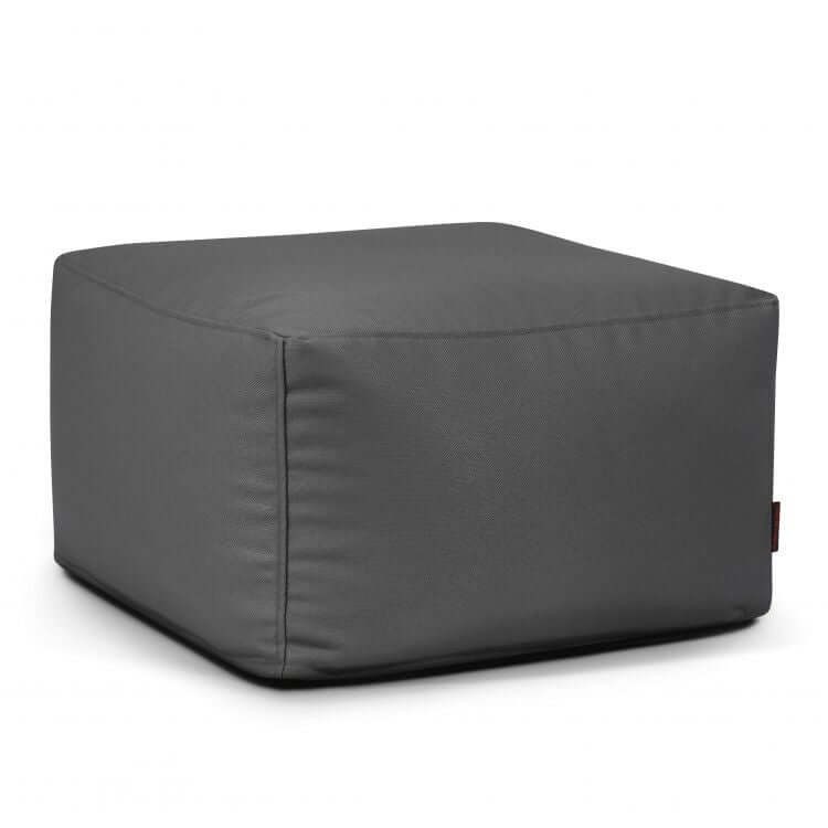 El uff cuadrado de tejido lavable y resistente al fuego 70×70×40 cm SOFTBOX PROFUSE es compacto, ergonómico y cómodo, ideal para cualquier espacio interior. Su diseño sencillo en gris oscuro combina estilo y funcionalidad.