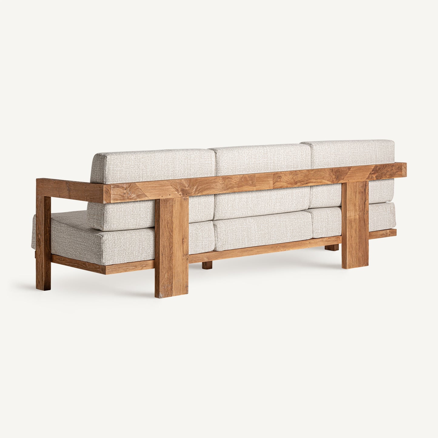 Sofá exterior teca reciclada con cojines beige resistente al agua, ideal para jardín o terraza, diseño moderno Testa.