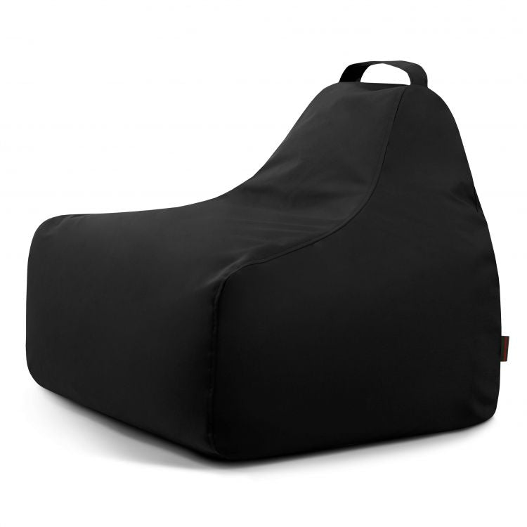 Un moderno sillón Bean Bag Game Colorin - uso exteriores de color negro con respaldo alto y asa superior sobre fondo blanco.