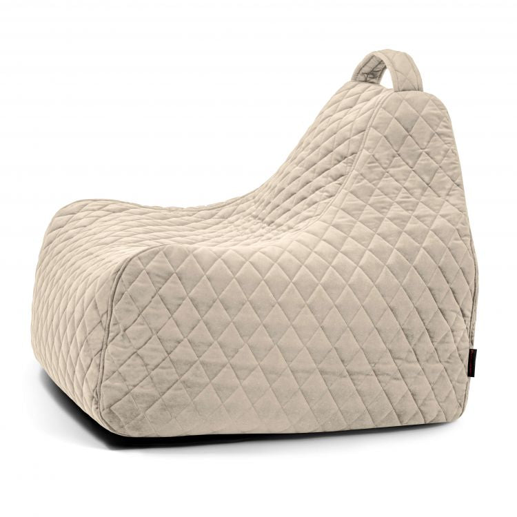 El Bean bag Game Lure Luxe es un sillón infantil de puff acolchado de color beige con respaldo alto y asa de transporte superior, que se muestra sobre fondo blanco.