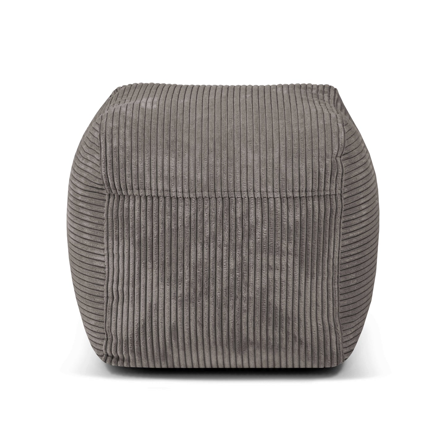 Un puf cuadrado, compacto y ligero de terciopelo (50×50×35 cm) en gris con textura acanalada, diseño moderno-PLUS 50 WAVES-mostrado de frente sobre fondo blanco liso; ideal para dormitorio o cuarto de juegos.