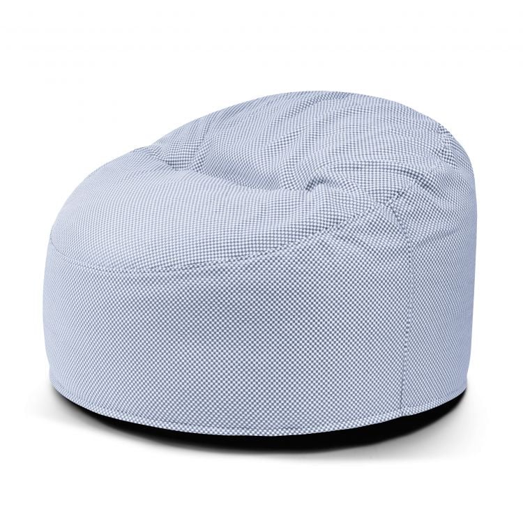 El Foam Bean Bag Om 85 Capri presenta un color azul claro con un sutil estampado a cuadros, ideal como asiento infantil para una relajación acogedora y diseñado para su uso en exteriores.