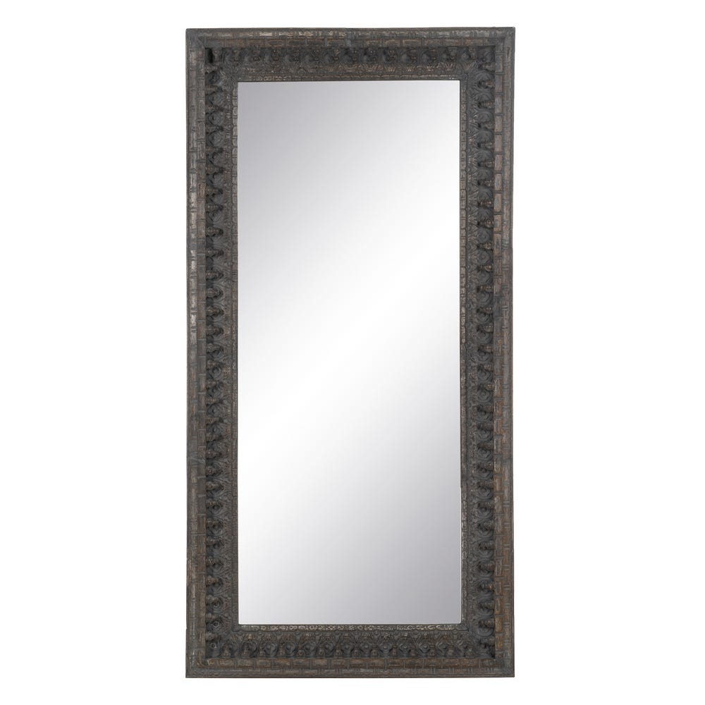 El Espejo de Pared Madera de Mango Vertical Navin cuenta con una forma rectangular con un marco de madera oscura adornado hecho de madera de mango resistente, ofreciendo un diseño rústico-moderno perfecto.