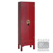  El Armario 2 Puertas 2 Cajones Rojo, de 55x33x185 cm, presenta un diseño versátil con una estructura alta de madera roja y un tirador metálico redondo decorativo, y se completa con dos cajones en la base. Perfecto para realzar cualquier espacio.