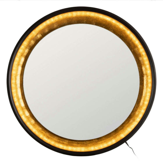 El Espejo Iluminado Negro-Oro DM-Cristal 90 x 90 cm Reflejo Curvo cuenta con un diseño circular con un anillo LED y un elegante acabado negro-oro. El cable de alimentación visible se suma a su arte decorativo, combinando a la perfección funcionalidad y elegancia.