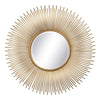 Un Espejo Oro Metal Solario redondo, estilo sunburst, de 80 x 6 x 80 cm con marco dorado en forma de rayos.