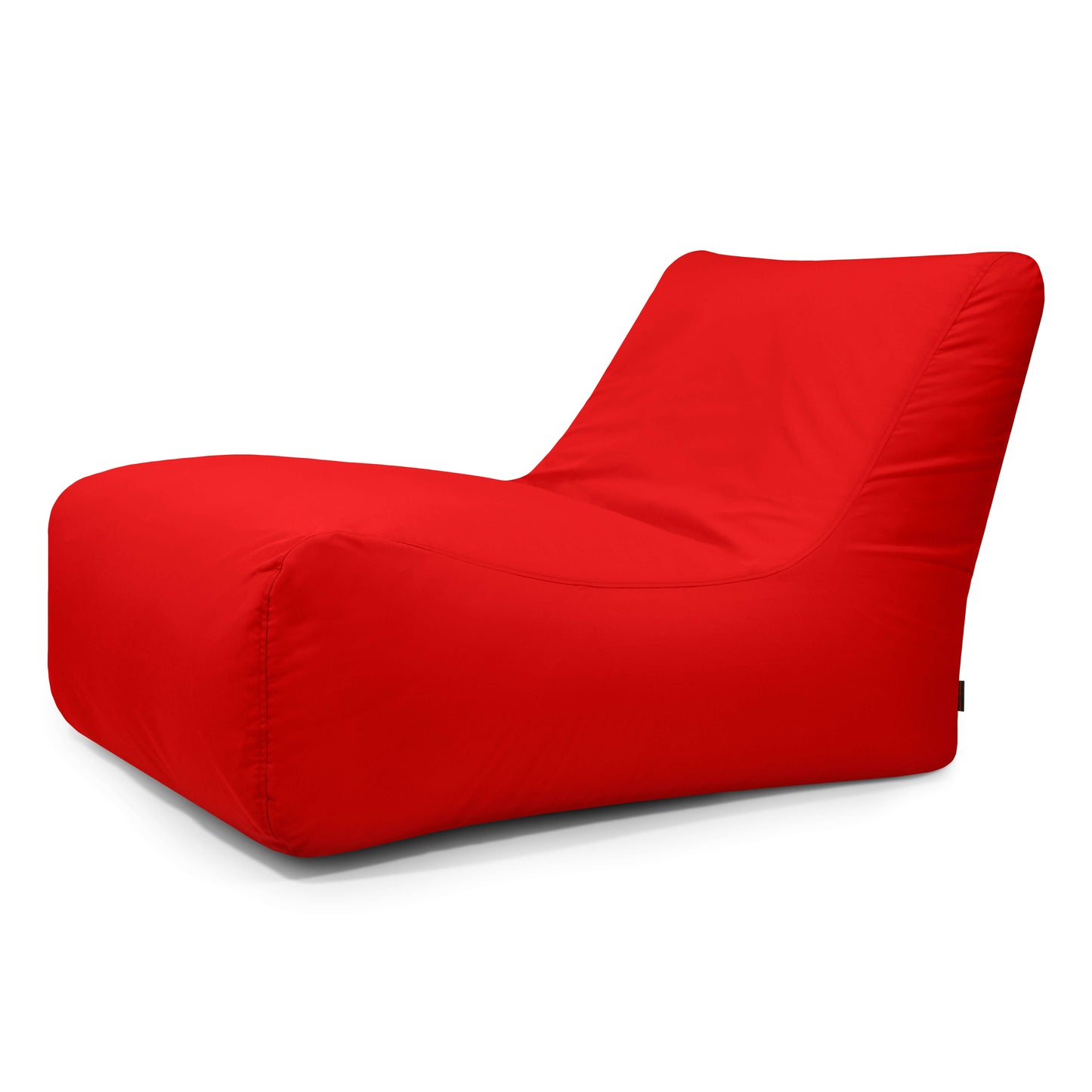 El Bean Bag Lounge 100 Colorin - uso exterior es un moderno sillón ergonómico rojo con asiento ancho y respaldo en ángulo, ideal como puf exterior, que se presenta sobre fondo blanco.