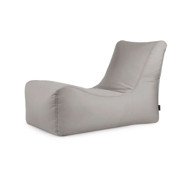 Silla Bean Bag Lounge Colorin - uso exteriores de color gris claro, moderna, con respaldo alto y diseño minimalista, sobre fondo blanco.