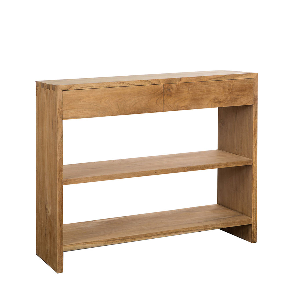 La Consola en Madera de Teca Norde, de forma rectangular y dos estantes abiertos, aporta almacenamiento elegante con su acabado natural para cualquier espacio.