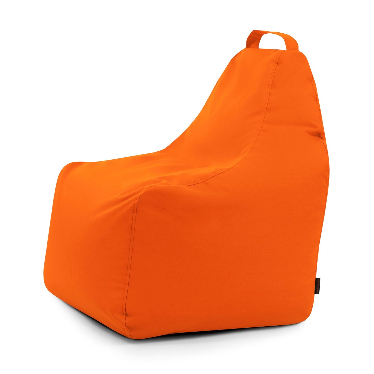 El Bean bag Play Colorin - uso exterior tiene un diseño en naranja brillante, respaldo alto y asa superior, fabricado en tela OEKO-TEX, ideal para uso exterior. Se muestra sobre fondo blanco.