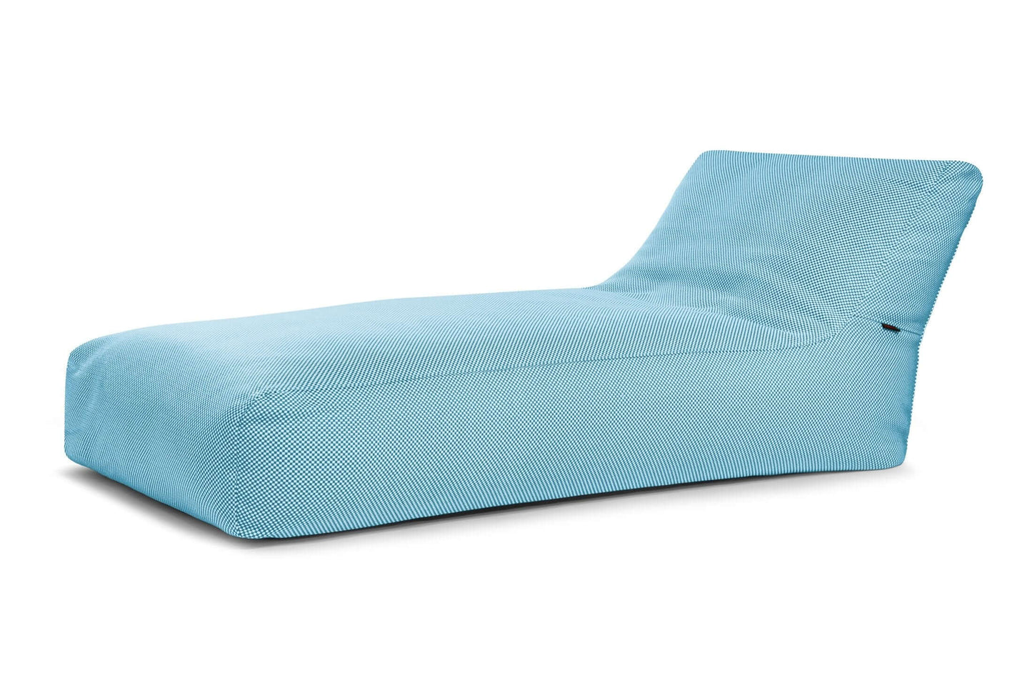 Relájese al aire libre cómodamente en la tumbona Bean bag 90 Capri, una moderna tumbona de color azul claro con tejido texturizado y un diseño bajo y sin brazos, perfecta como elegante puf tipo tumbona para exteriores.