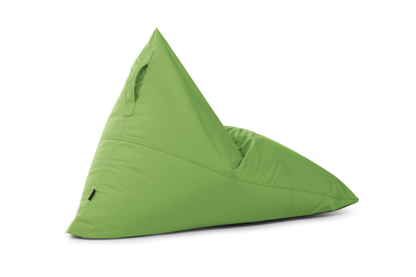 El sillón triangular RAZZ COLORIN, de tela hidrófuga (110×130×90 cm), tiene un asa lateral y se presenta sobre fondo blanco.