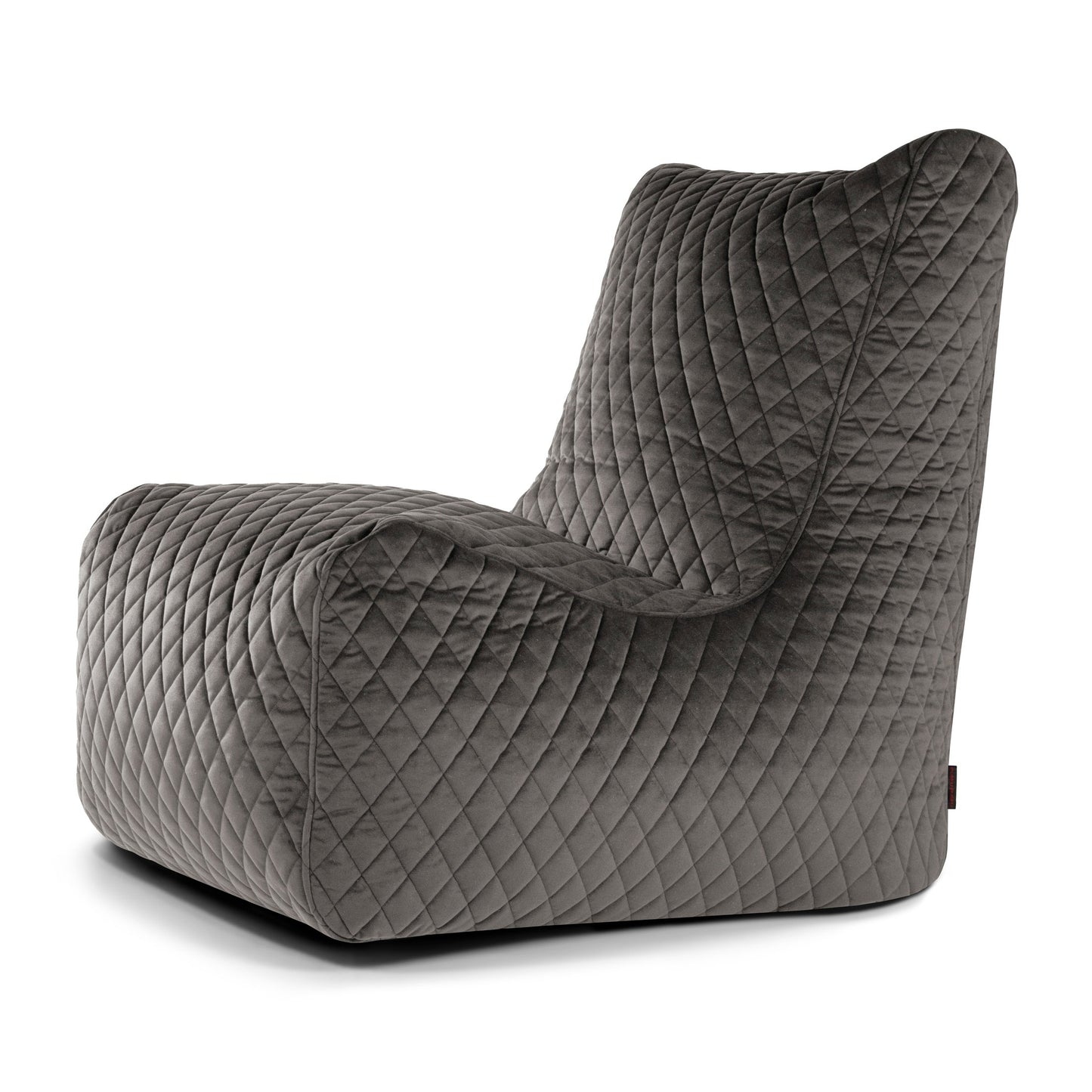 La tumbona Bean bag Seat Lure Luxe en gris oscuro presenta una textura acolchada y afelpada y un respaldo alto para un confort ergonómico, que se muestra sobre un fondo blanco.