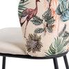 Descripción: Silla Peacock Elegance Beige con patrón de aves tropicales y follaje en el respaldo y un asiento beige de tejido 100% poli.