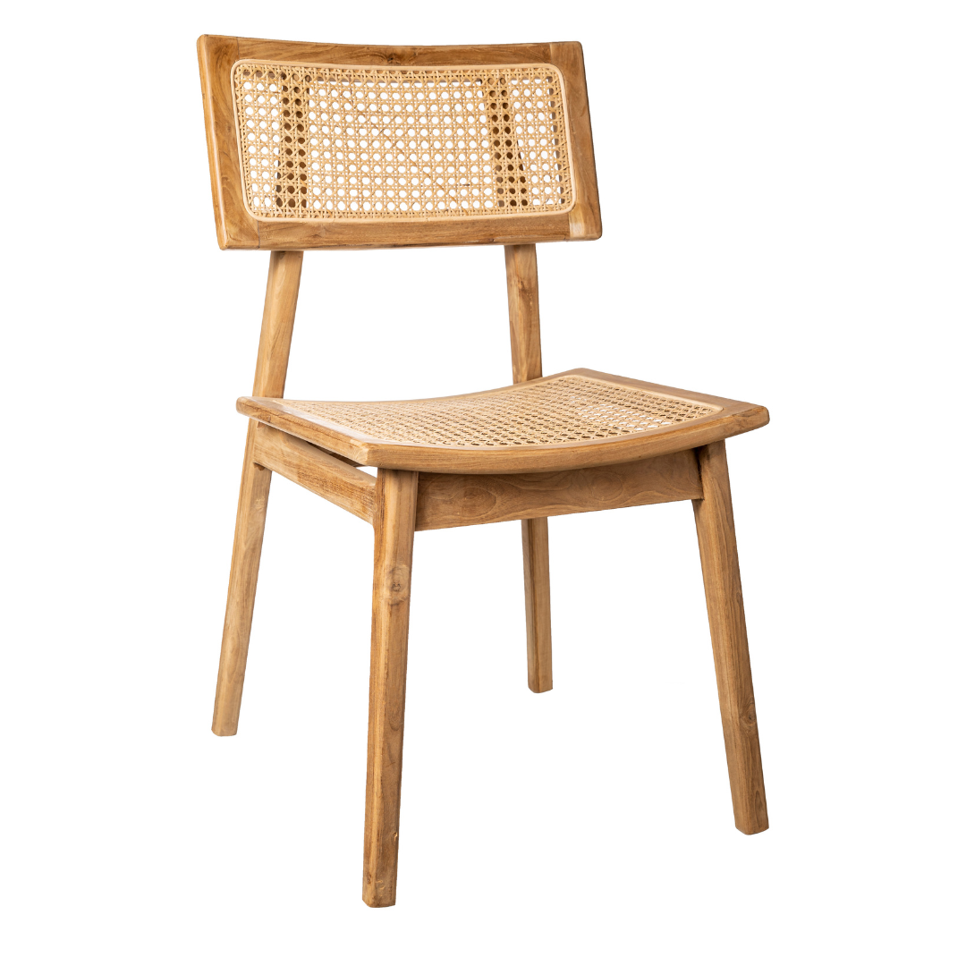 La Silla de comedor en madera y ratán Robot es una silla de madera elaborada con madera de alta calidad, que cuenta con un respaldo y asiento de caña tejida que complementan perfectamente su diseño contemporáneo.