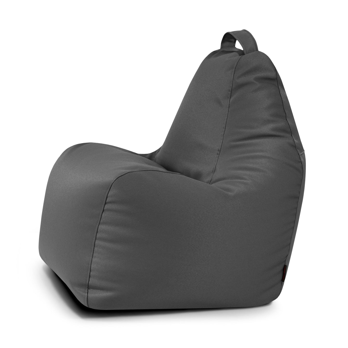 El Bean bag Play Profuse - resistente al fuego es un moderno sillón gris con respaldo triangular y asa superior, que combina comodidad y estilo; se muestra sobre fondo blanco.