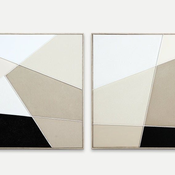 Dos cuadros decorativos geométricos en lienzo Mael (100x100 cm) con líneas y formas abstractas en blanco, beige, tan y negro sobre fondo claro, impresos en alta calidad, ideales para la decoración del hogar.
