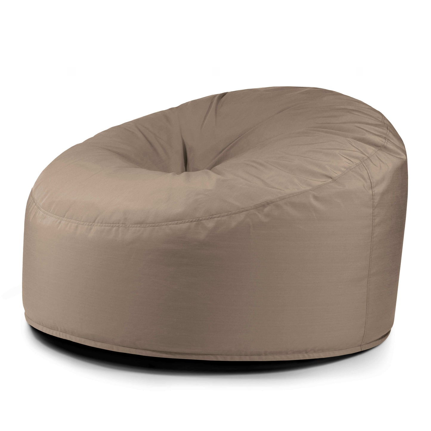El Foam Bean Bag OM 110 Barcelona es un gran sillón redondo de espuma de color beige con la parte superior ligeramente hundida que ofrece soporte ergonómico, mostrado sobre fondo blanco.