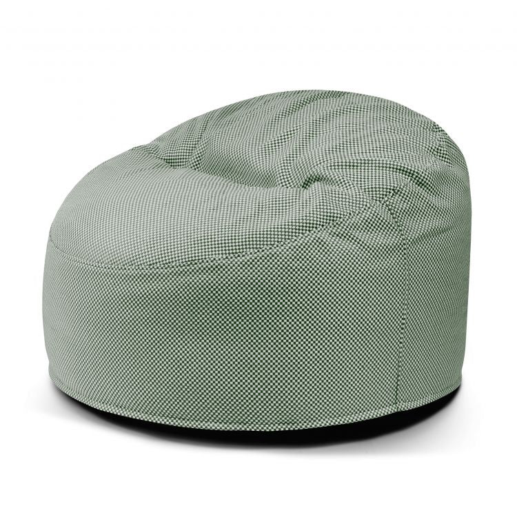 El Foam Bean Bag Om 85 Capri - uso exterior es una silla redonda, de color verde, con un asiento suave y acolchado, ideal como asiento infantil. Se muestra sobre un fondo blanco liso.