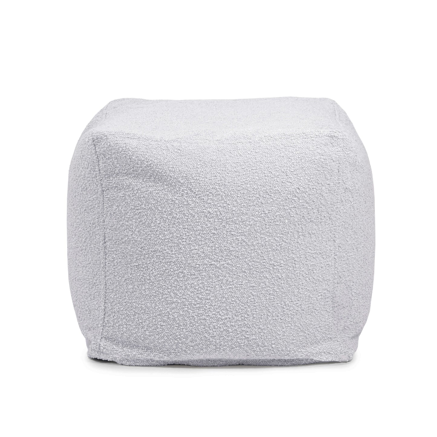 Un puff cuadrado de tela bouclé 45×45×40 cm UP MADU, compacto para dormitorio o salón, en color gris claro y superficie texturizada, se muestra sobre fondo blanco.