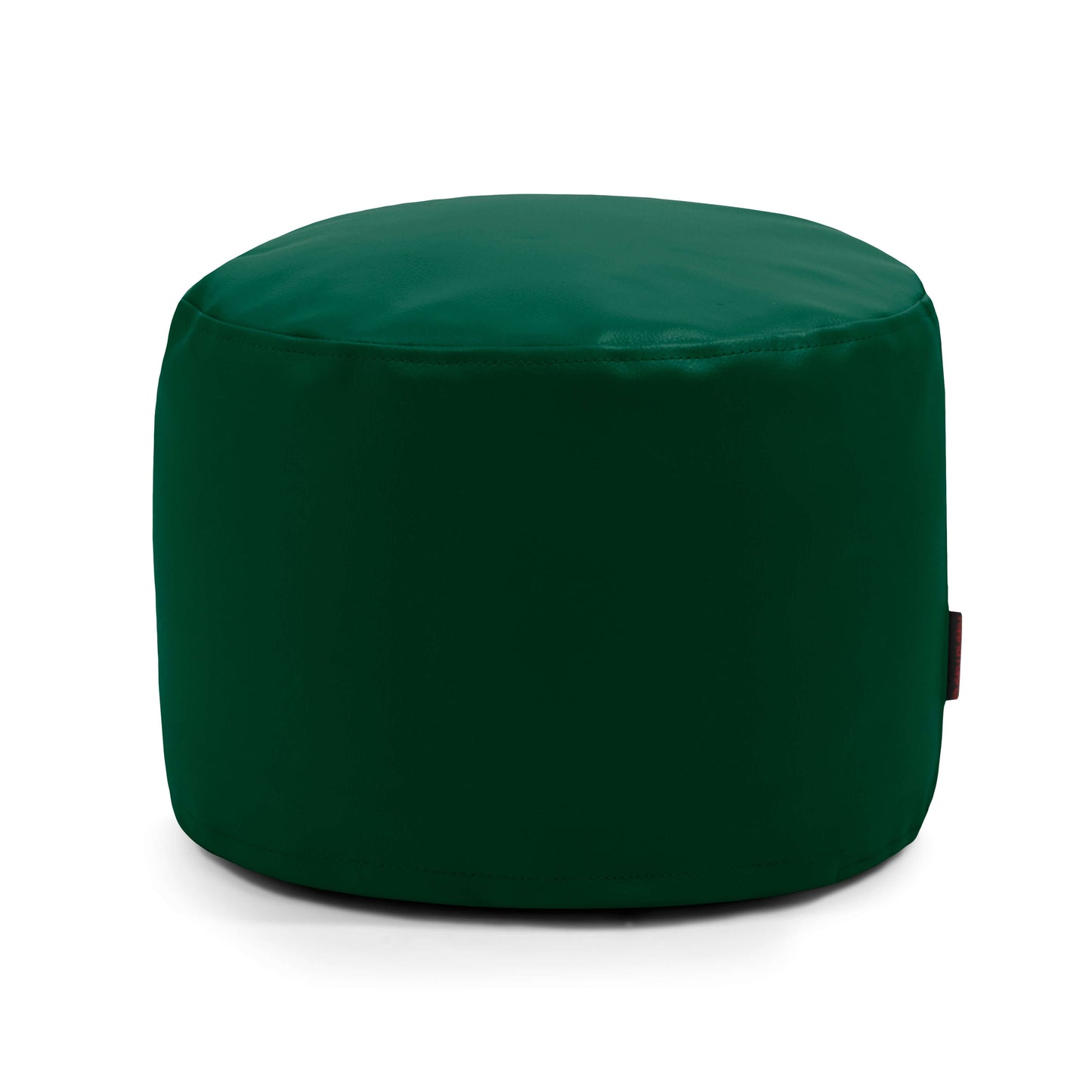 El Pouf Mini Outside - uso exterior es una otomana redonda de tela verde oscura fabricada para uso exterior como asiento compacto impermeable, ideal para añadir estilo a cualquier espacio. Se muestra sobre un fondo blanco liso.
