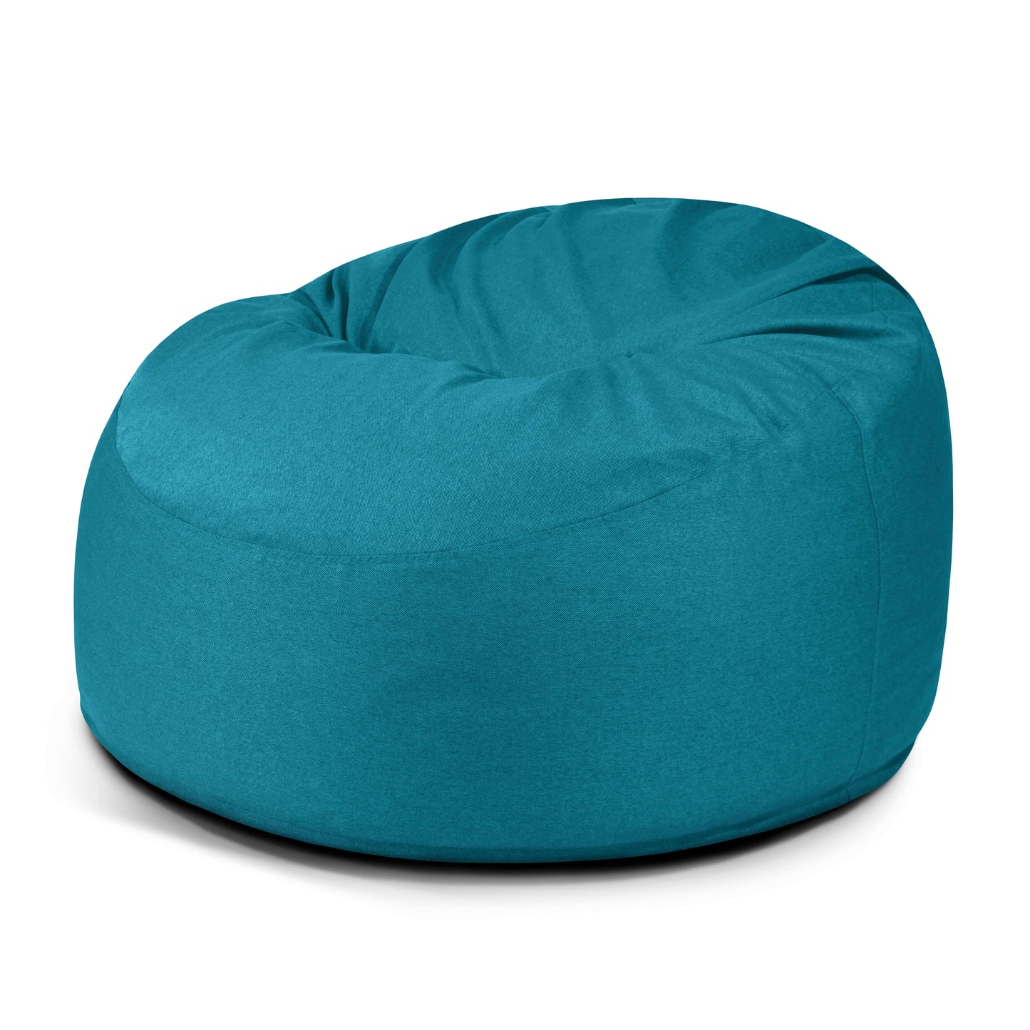 El Foam Bean Bag OM 110 Barcelona en color verde azulado tiene una forma suave y redondeada con ligeras hendiduras en la parte superior, lo que lo convierte en un puff ergonómico ideal para cualquier mueble moderno.