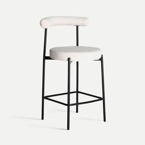 El Taburete alto de 66 cm Breville presenta un diseño minimalista con un asiento y respaldo acolchados redondos de color blanco, sostenidos por un elegante marco de metal negro que incorpora una estética contemporánea.