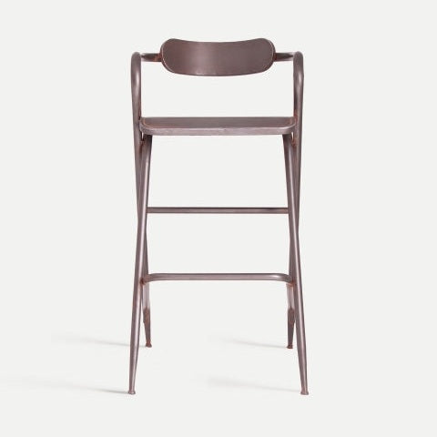 El Taburete alto 76 cm en hierro gris con respaldo Raich, que presenta un respaldo y apoyabrazos sencillos, se ve frontalmente contra un fondo liso, incorporando el diseño industrial y haciéndolo ideal para cualquier cocina moderna.